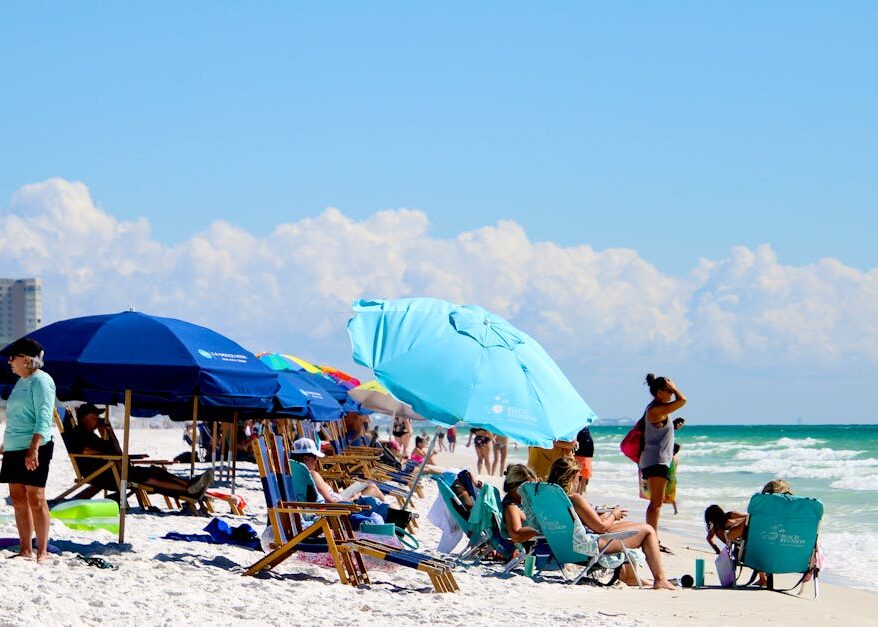 découvrez notre collection de serviettes de plage élégantes et absorbantes, parfaites pour profiter du soleil et de la mer. fabriquées avec des matériaux de qualité, nos serviettes allient confort et style pour vos journées à la plage.